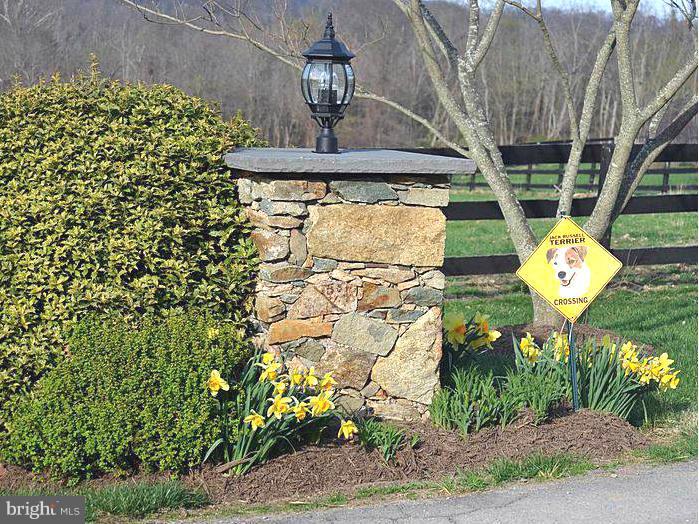 20560 Furr Road Round Hill, VA 20141 - Photo 26 of 27 View