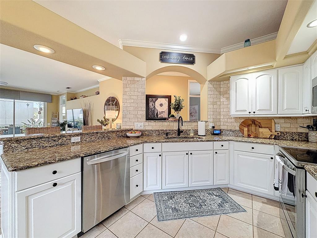 15021 Tamarind Loop Spring Hill, FL 34609 - Photo 14 of 86