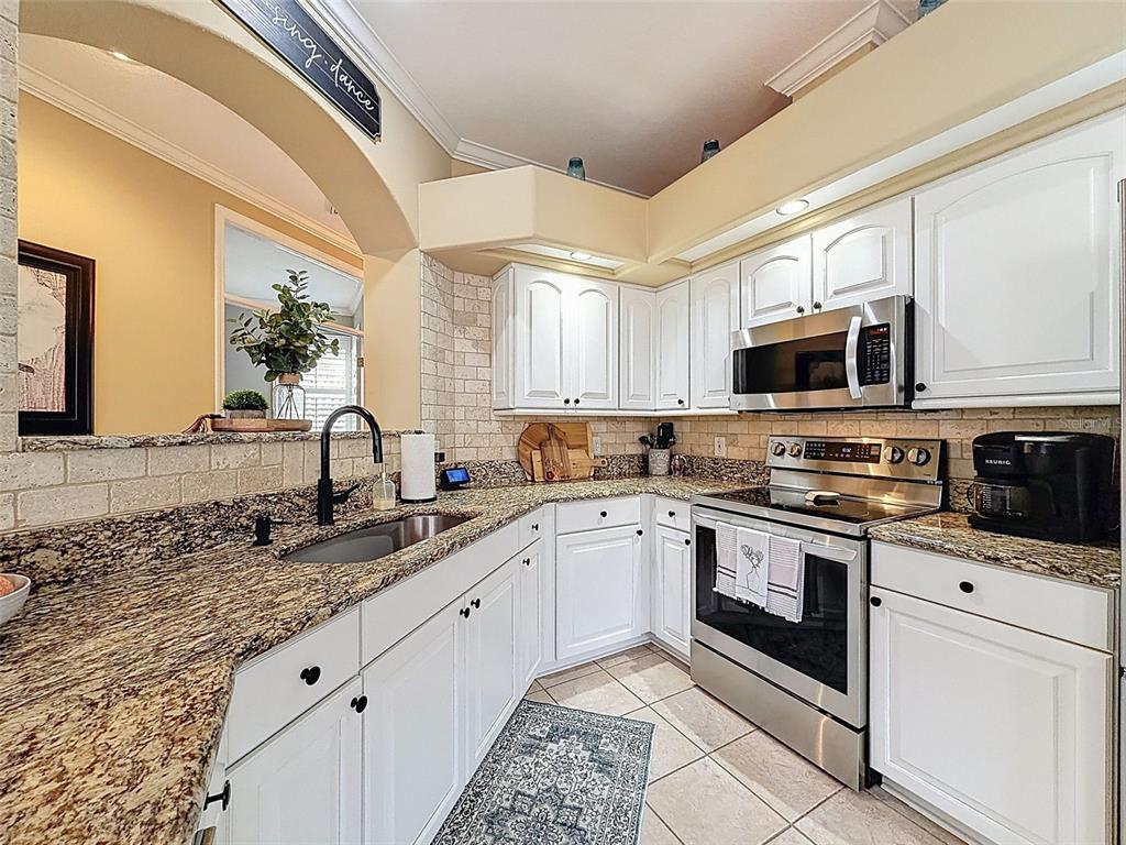 15021 Tamarind Loop Spring Hill, FL 34609 - Photo 16 of 86