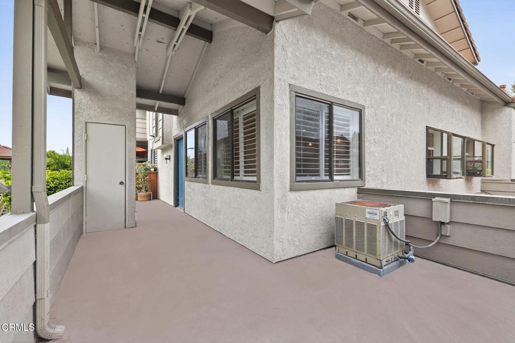 146 Maegan Place, Unit 9 Thousand Oaks, CA 91362 - Photo 4 of 33