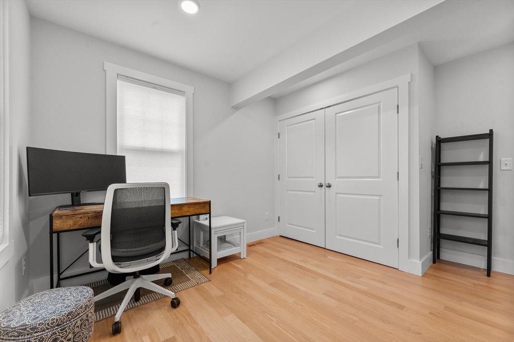 118 Spring Street, Unit 118 Watertown, MA 02472 - Photo 10 of 36