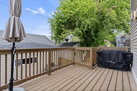 $1,600,000 | 3318 North Claremont Avenue, Chicago, IL 60618