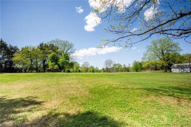 $255,000 | 495 Us Highway, Statesville, NC 28625