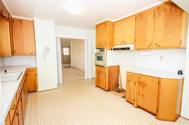 $255,000 | 495 Us Highway, Statesville, NC 28625