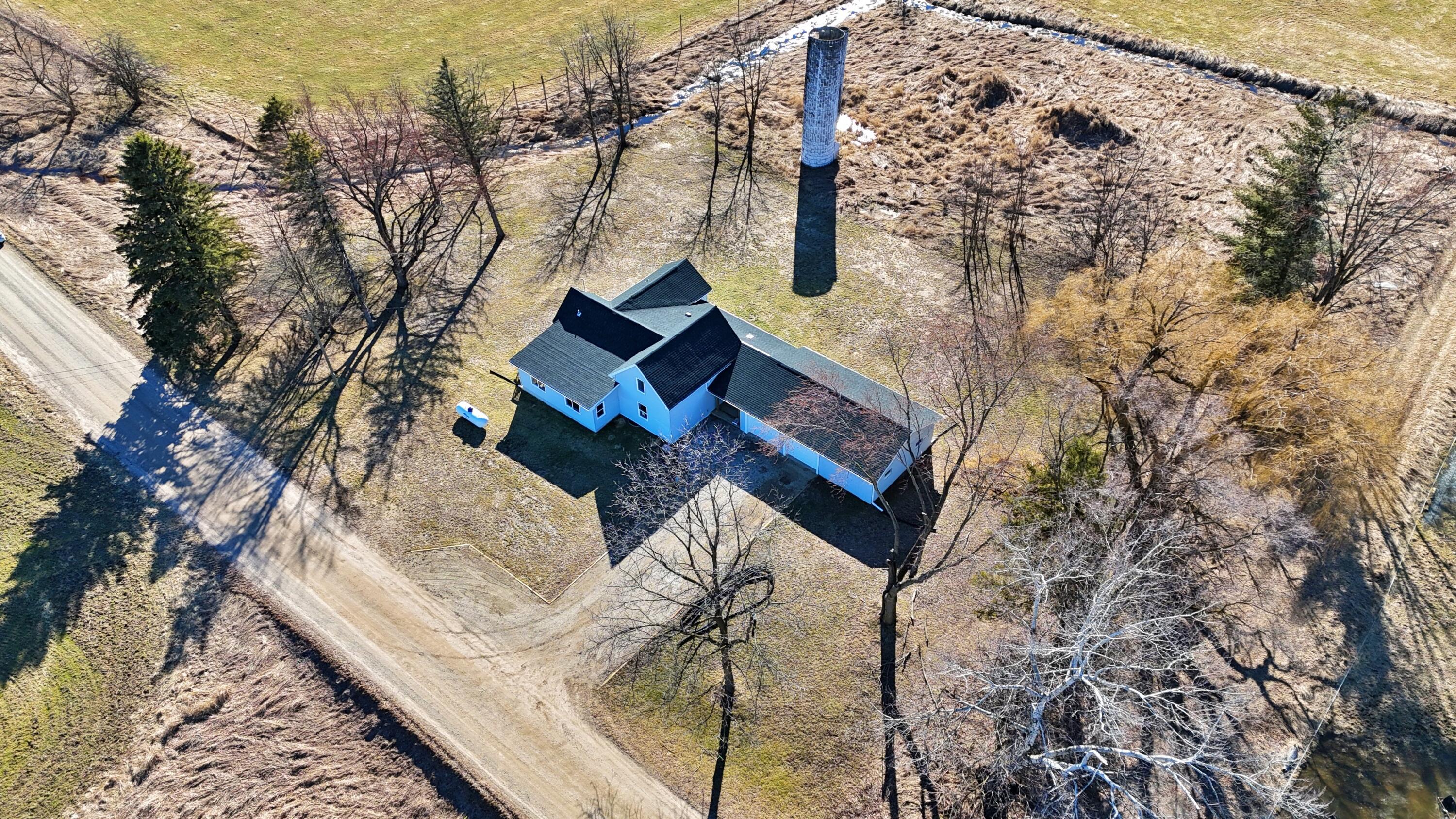 Undisclosed Address Lakeview, MI 48850 - Photo 40 of 63 DJI_20260312165259_0007_D