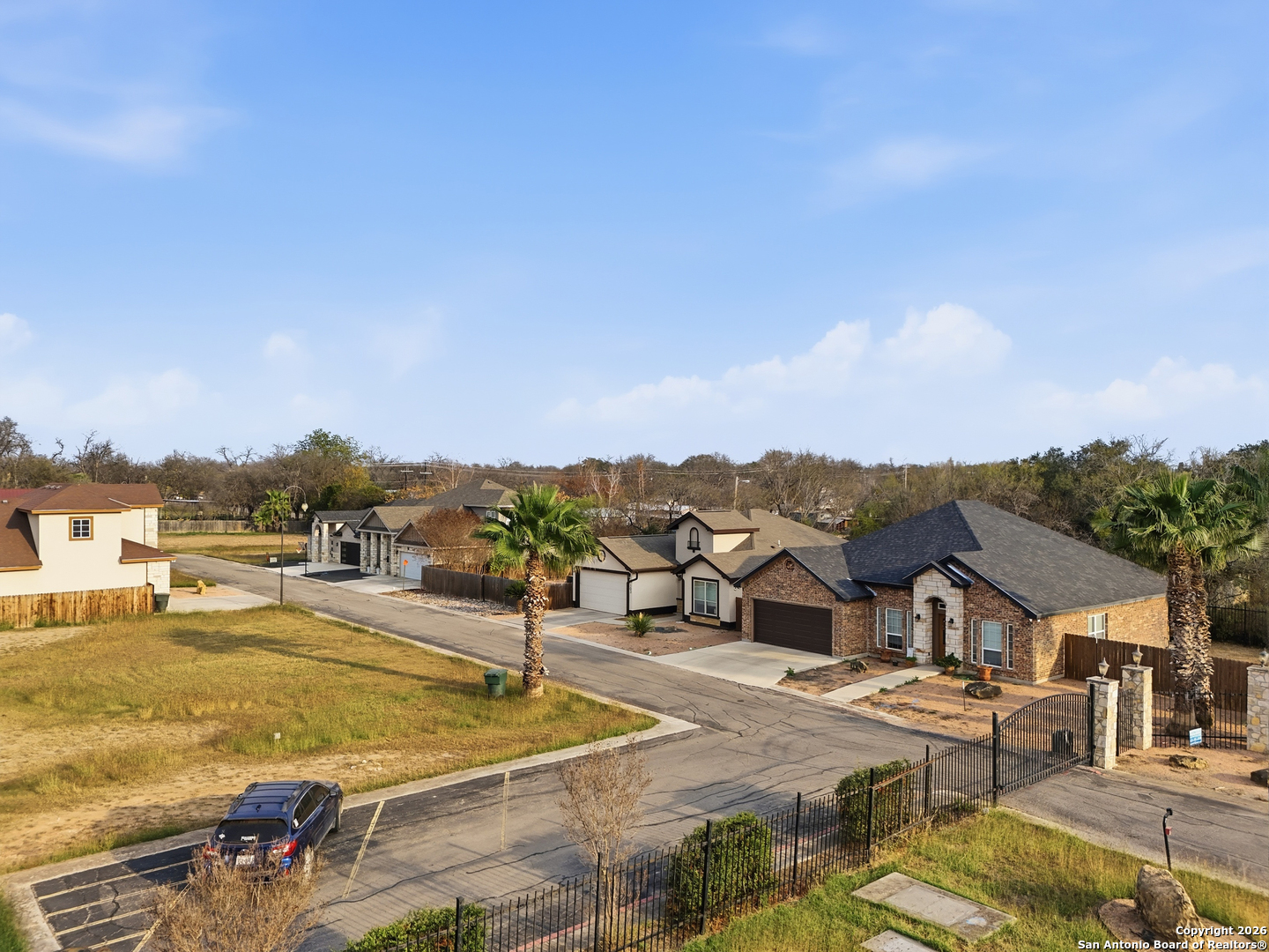 101 Sutton Place Uvalde, TX 78801 - Photo 4 of 36 a view of a patio with swimming pool
