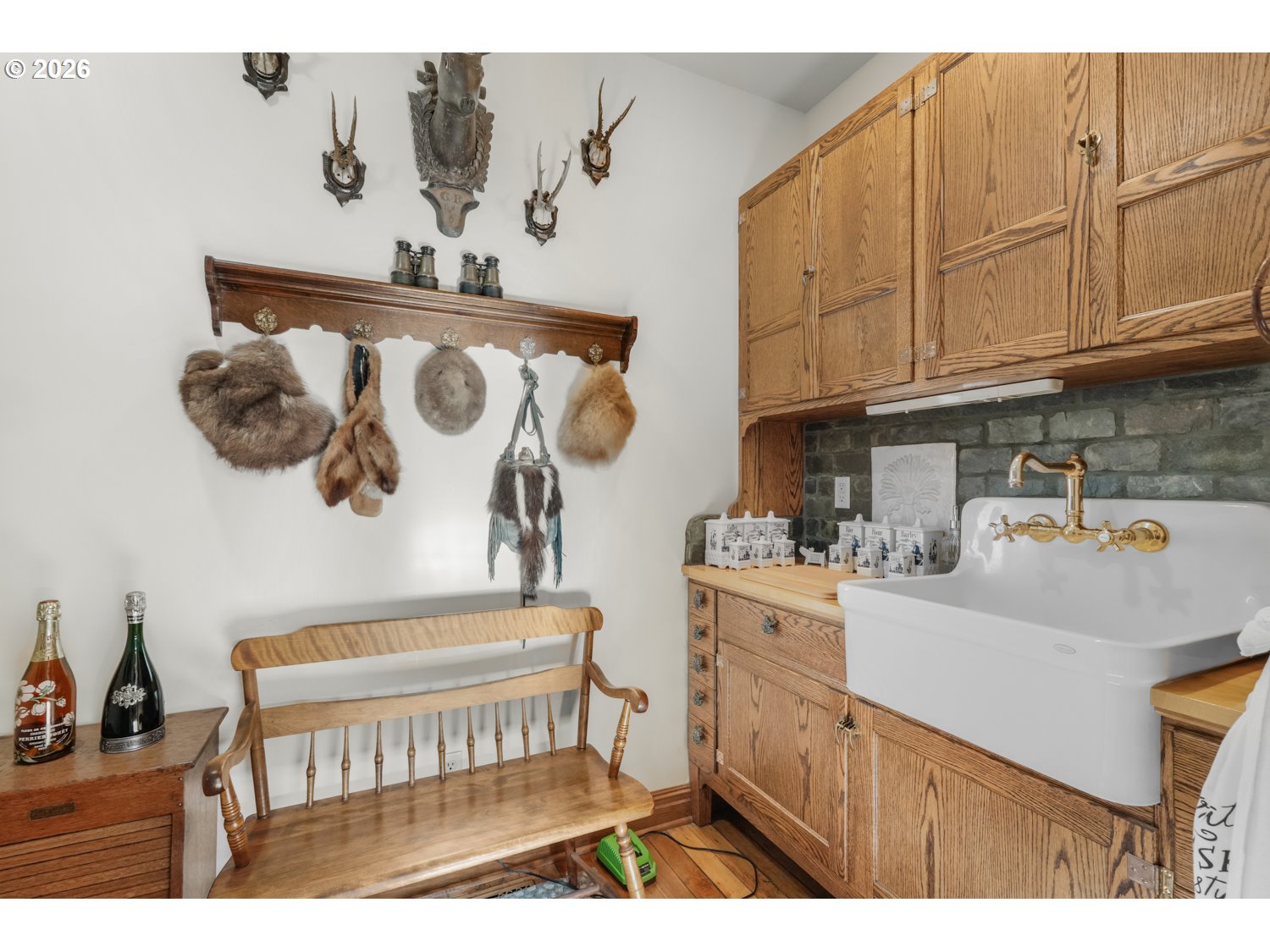 309 Granite Street Ashland, OR 97520 - Photo 13 of 48