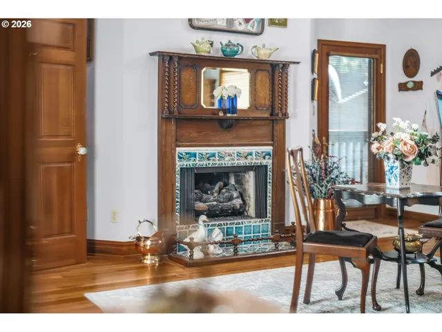 $1,900,000 | 309 Granite Street, Ashland, OR 97520