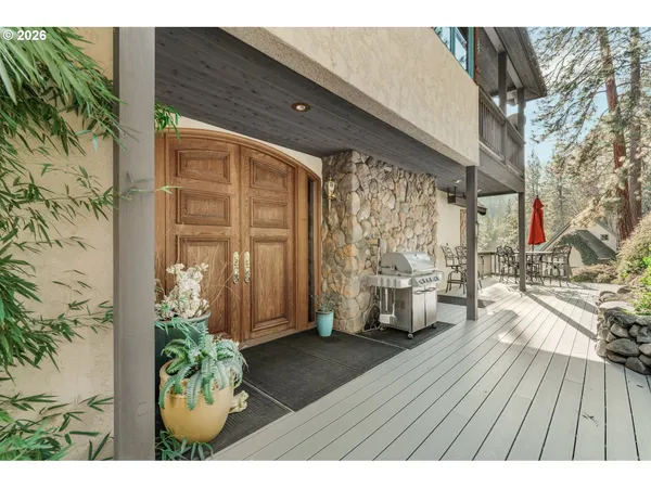 $1,900,000 | 309 Granite Street, Ashland, OR 97520