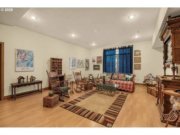 $1,900,000 | 309 Granite Street, Ashland, OR 97520