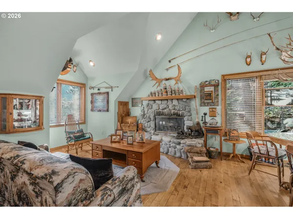 $1,900,000 | 309 Granite Street, Ashland, OR 97520