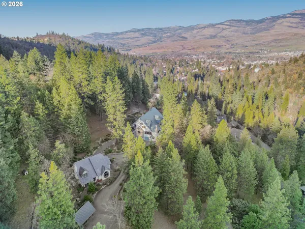 $1,900,000 | 309 Granite Street, Ashland, OR 97520