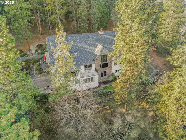 $1,900,000 | 309 Granite Street, Ashland, OR 97520