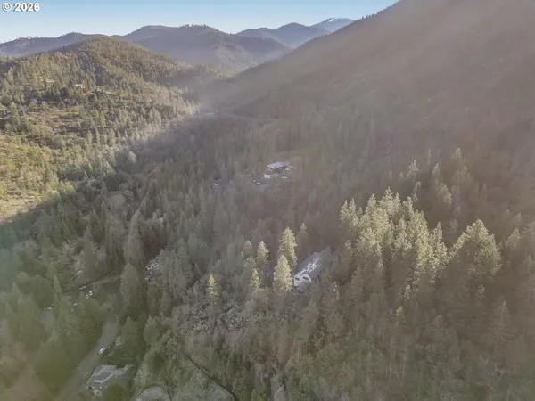 $1,900,000 | 309 Granite Street, Ashland, OR 97520