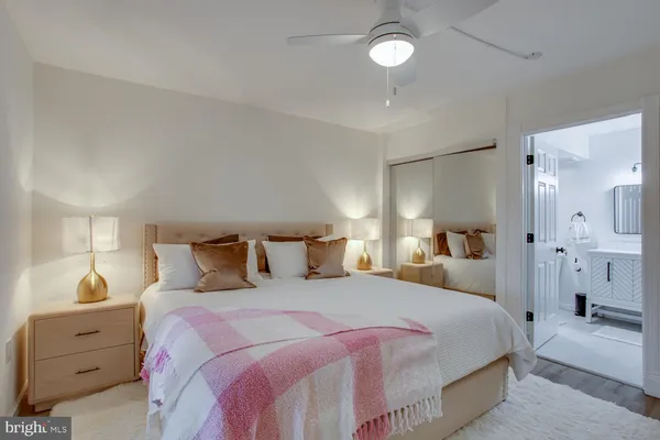 $3,000 | 203 Yoakum Parkway, Unit 1217, Alexandria, VA 22304