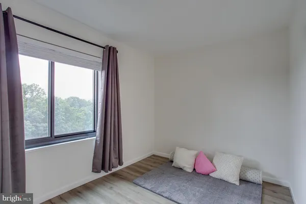 $3,000 | 203 Yoakum Parkway, Unit 1217, Alexandria, VA 22304