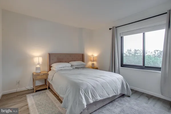 $3,000 | 203 Yoakum Parkway, Unit 1217, Alexandria, VA 22304