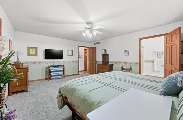 $850,000 | 610 North Albert Eckert Drive, North Webster, IN 46555