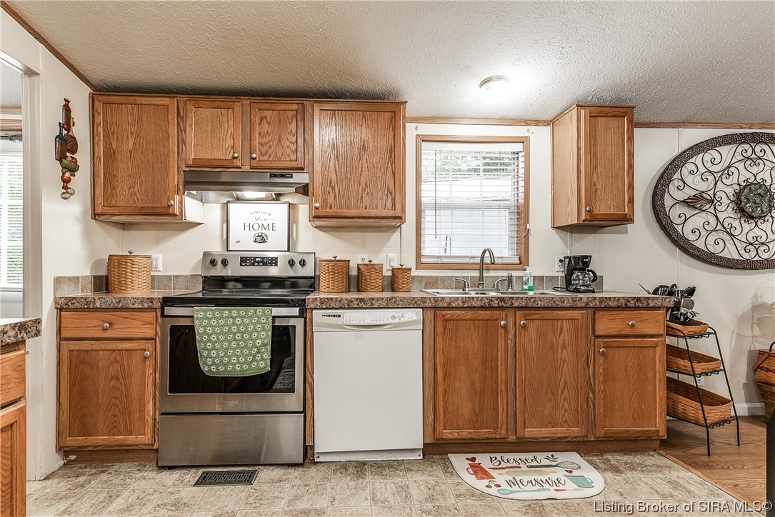 8400 Indian Bluff Road Northeast Georgetown, IN 47122 - Photo 12 of 30 Gallery Image 12