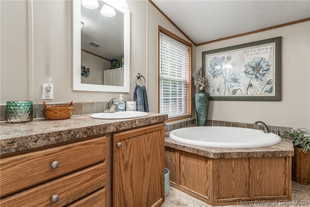 8400 Indian Bluff Road Northeast Georgetown, IN 47122 - Photo 17 of 30 Gallery Image 17