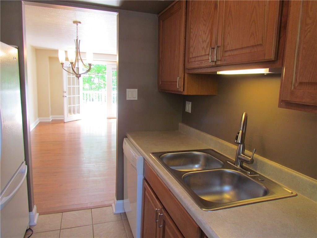 5491 Library Road, Unit 21 Bethel Park, PA 15102 - Photo 10 of 25 Gallery Image 10