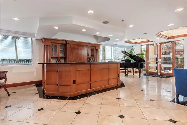 $2,250 | 1803 North Flagler Drive, Unit 115, West Palm Beach, FL 33407