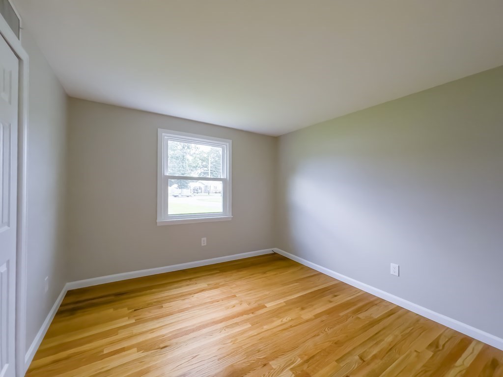 1206 Burnett Road Chicopee, MA 01020 - Photo 15 of 26 Gallery Image 15