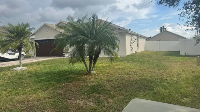 $339,999 | 2705 Eagle Glen Circle, Kissimmee, FL 34746