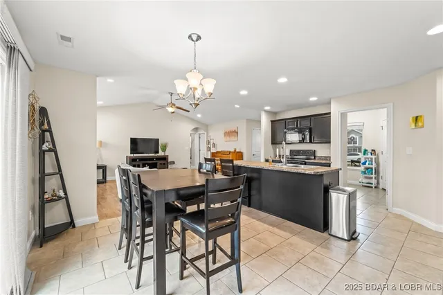 $284,000 | 5715 Camden Circle, Columbia, MO 65201