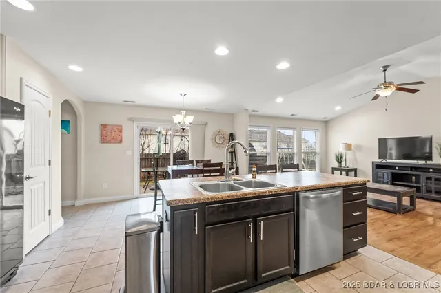 $284,000 | 5715 Camden Circle, Columbia, MO 65201