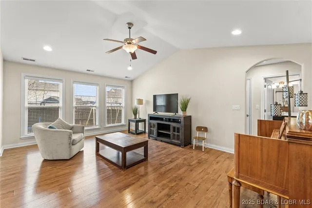 $284,000 | 5715 Camden Circle, Columbia, MO 65201