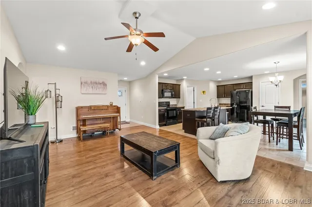 $284,000 | 5715 Camden Circle, Columbia, MO 65201