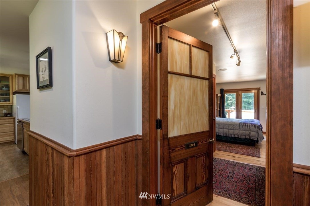 155 East Beach Road Nordland, WA 98358 - Photo 10 of 25 Gallery Image 10