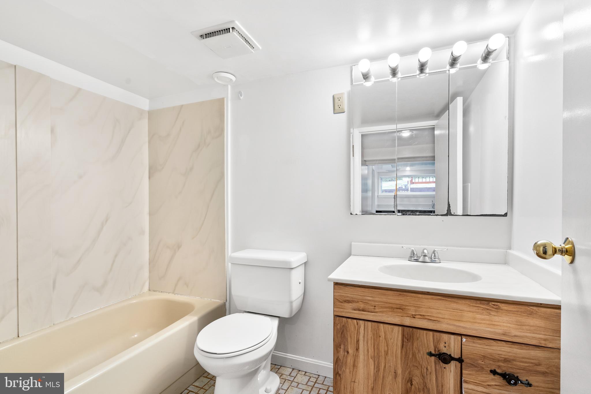 7316 Gresham Street Springfield, VA 22151 - Photo 41 of 58 Gallery Image 41
