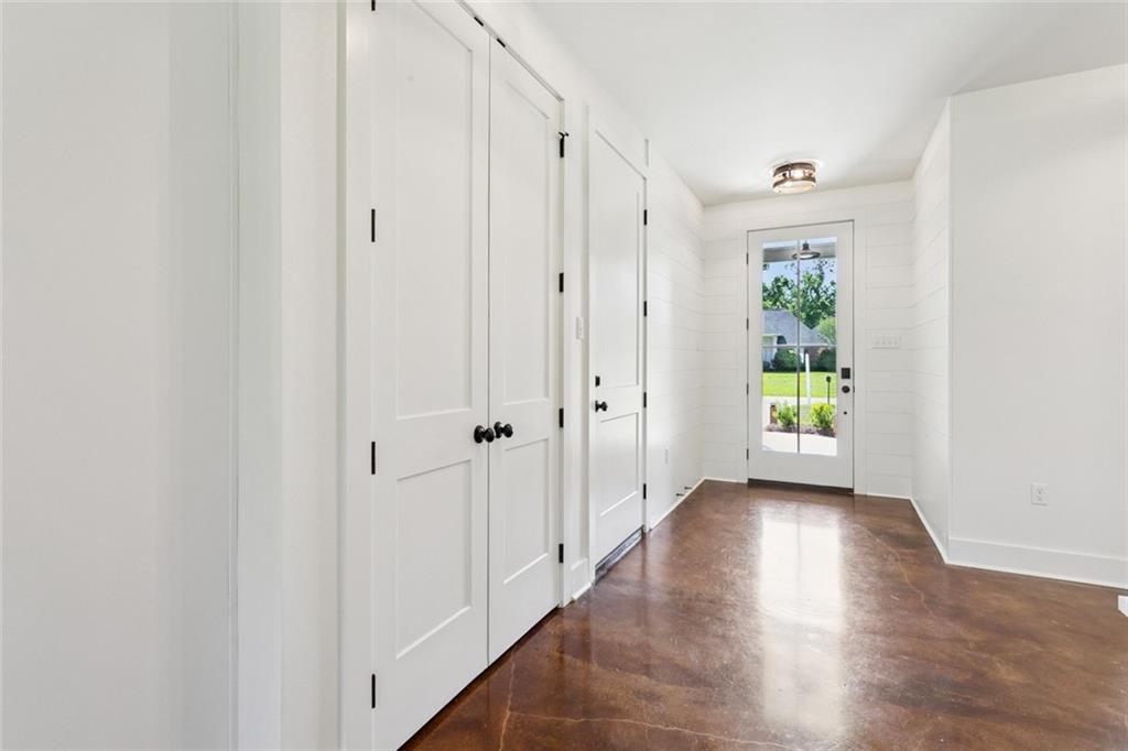 20240 Fairway Drive Springfield, LA 70462 - Photo 3 of 21