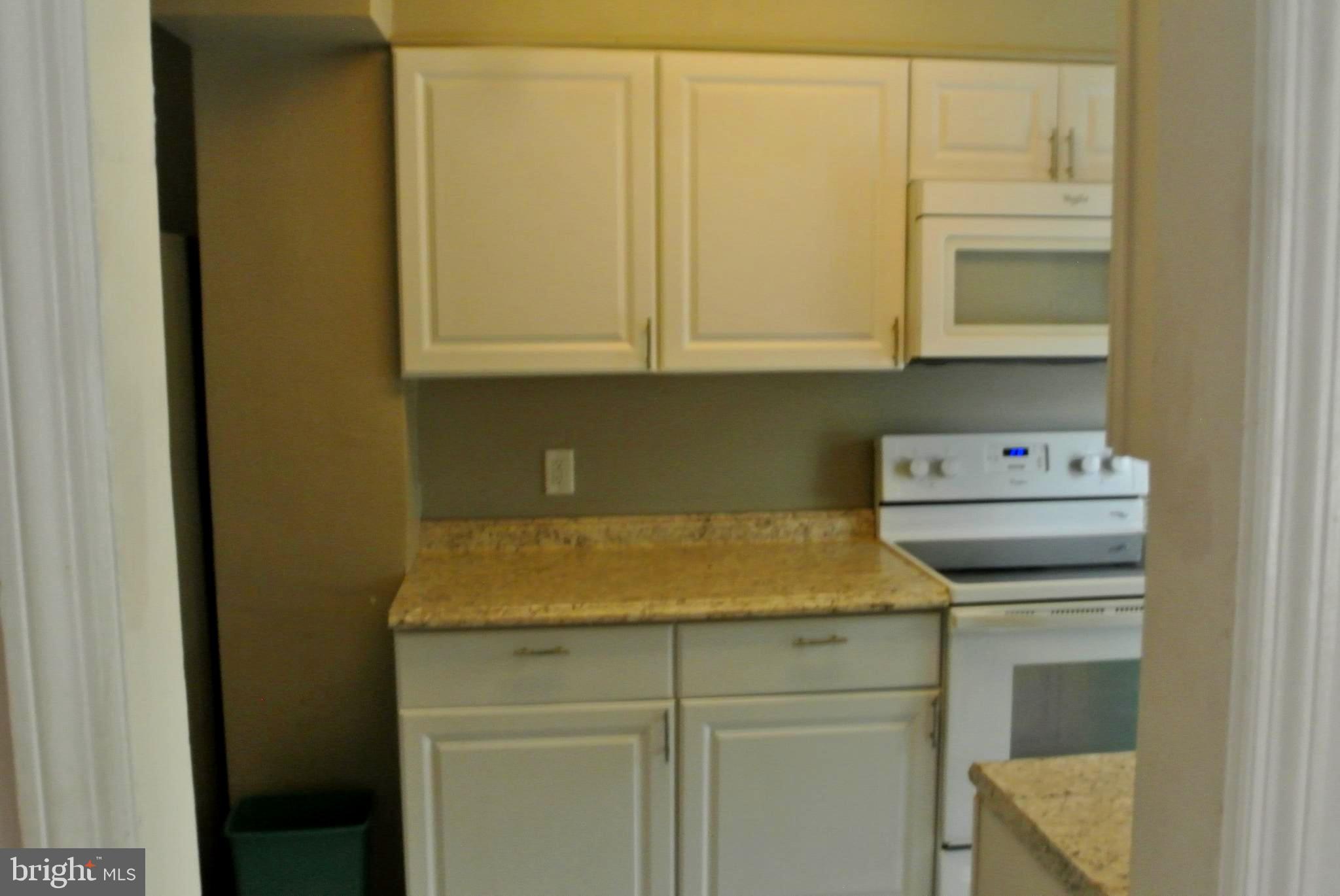 1827 Glen Ridge Road Towson, MD 21286 - Photo 13 of 39 Bright white cabinets