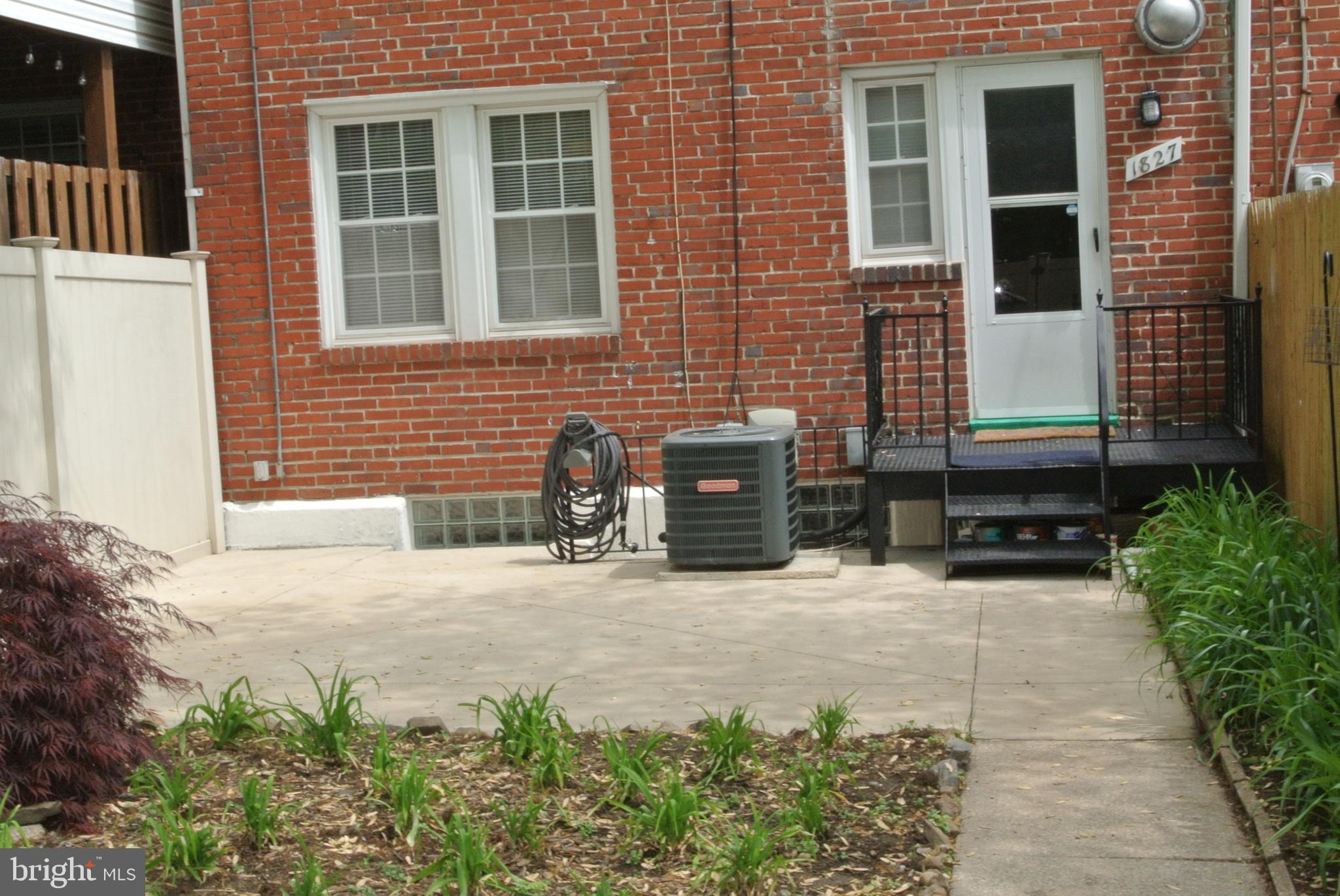 1827 Glen Ridge Road Towson, MD 21286 - Photo 38 of 39 Large private patio
