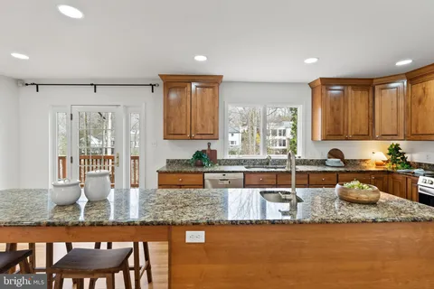 $1,550,000 | 7819 English Way, Bethesda, MD 20817