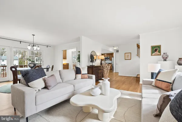 $1,499,000 | 7819 English Way, Bethesda, MD 20817