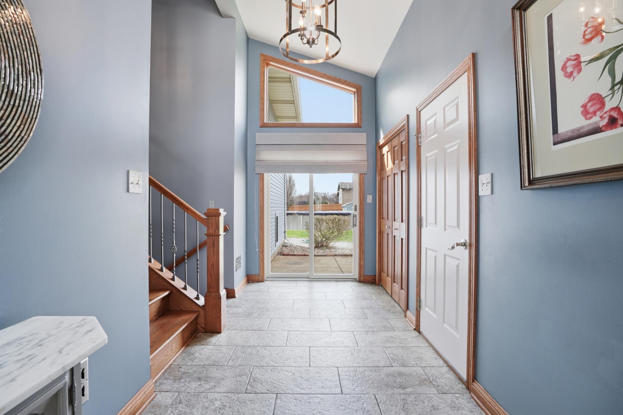 6325 West 89th Avenue Crown Point, IN 46307 - Photo 4 of 27 2500x1667