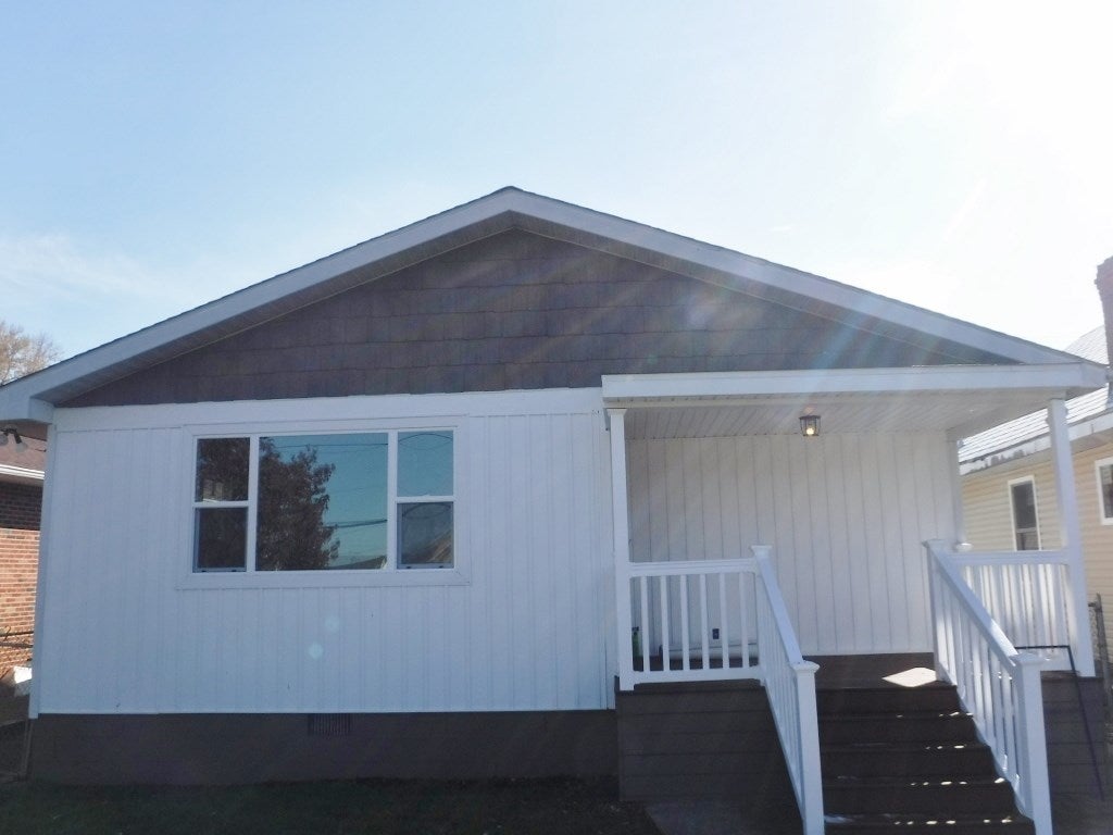 3227 Bradley Road Huntington, WV 25704 - Photo 1 of 7 Gallery Image 1