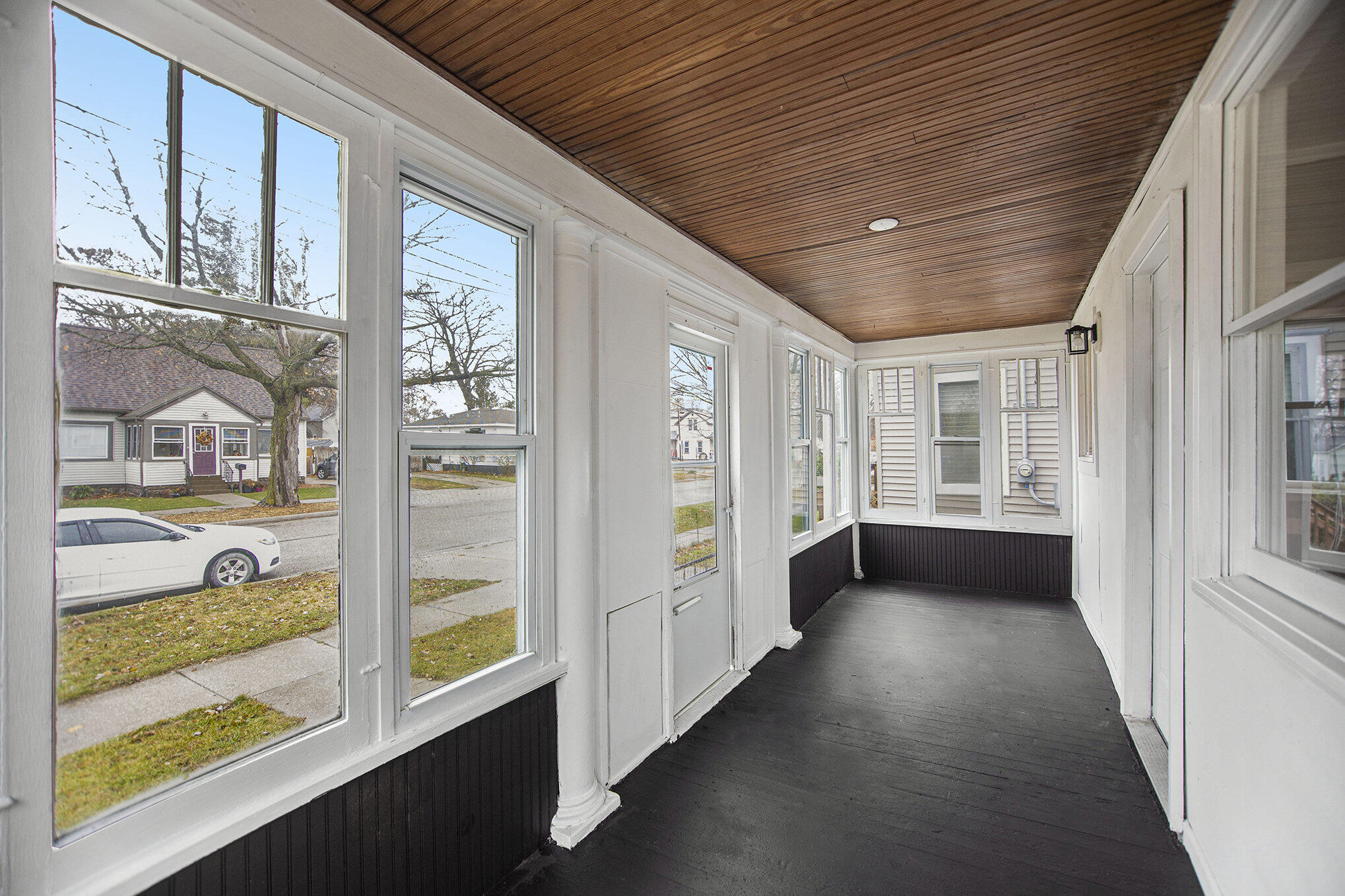 1119 Spring Street Muskegon, MI 49442 - Photo 5 of 31 spring 5
