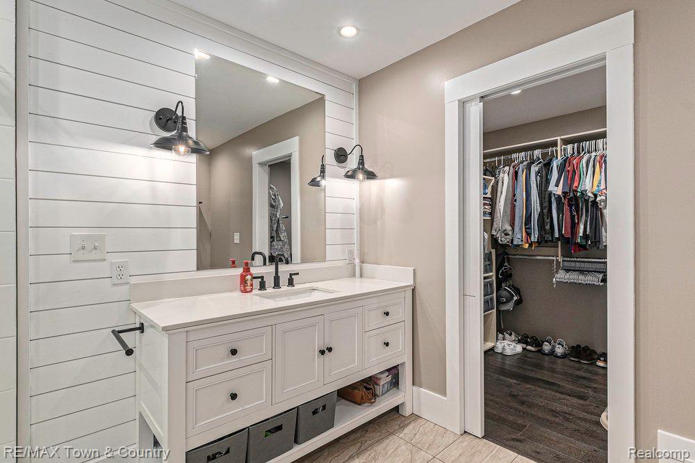 2070 South State Road Davison, MI 48423 - Photo 16 of 35 Gallery Image 16