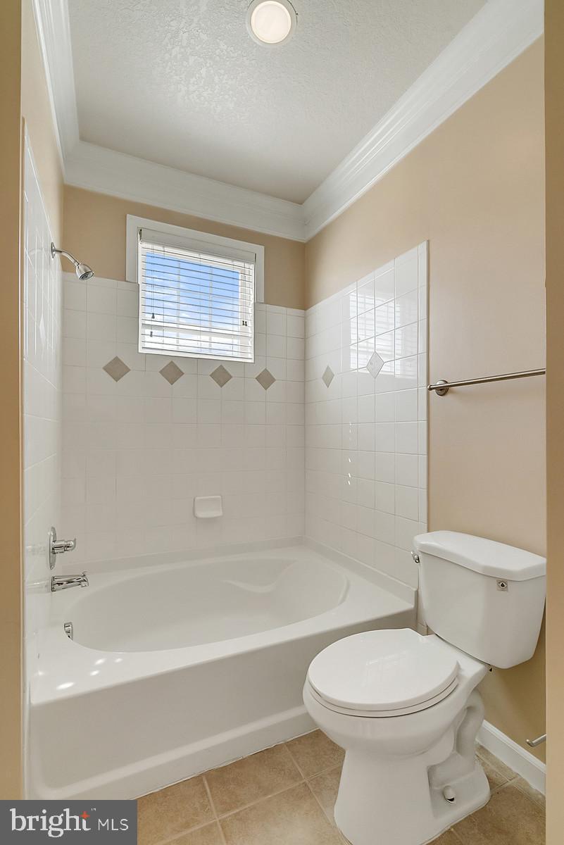 508 Sunset View Terrace Southeast, Unit 306 Leesburg, VA 20175 - Photo 20 of 46