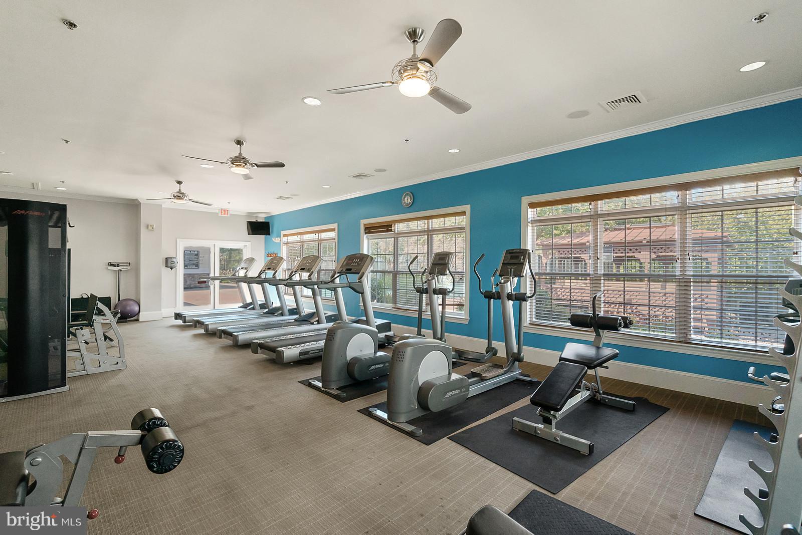 508 Sunset View Terrace Southeast, Unit 306 Leesburg, VA 20175 - Photo 45 of 46