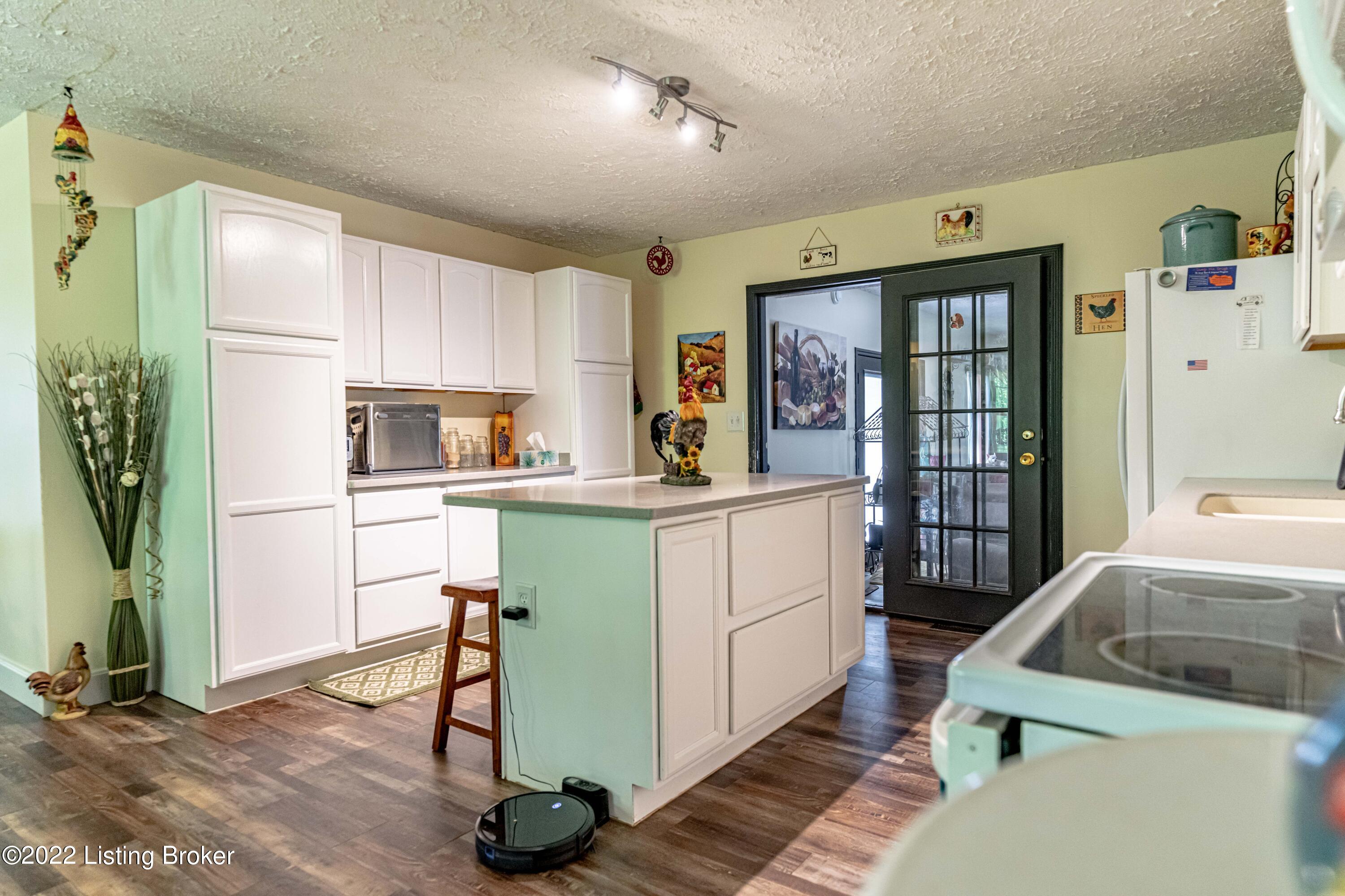 6512 Bowling Green Road Caneyville, KY 42721 - Photo 39 of 116 DSC07726