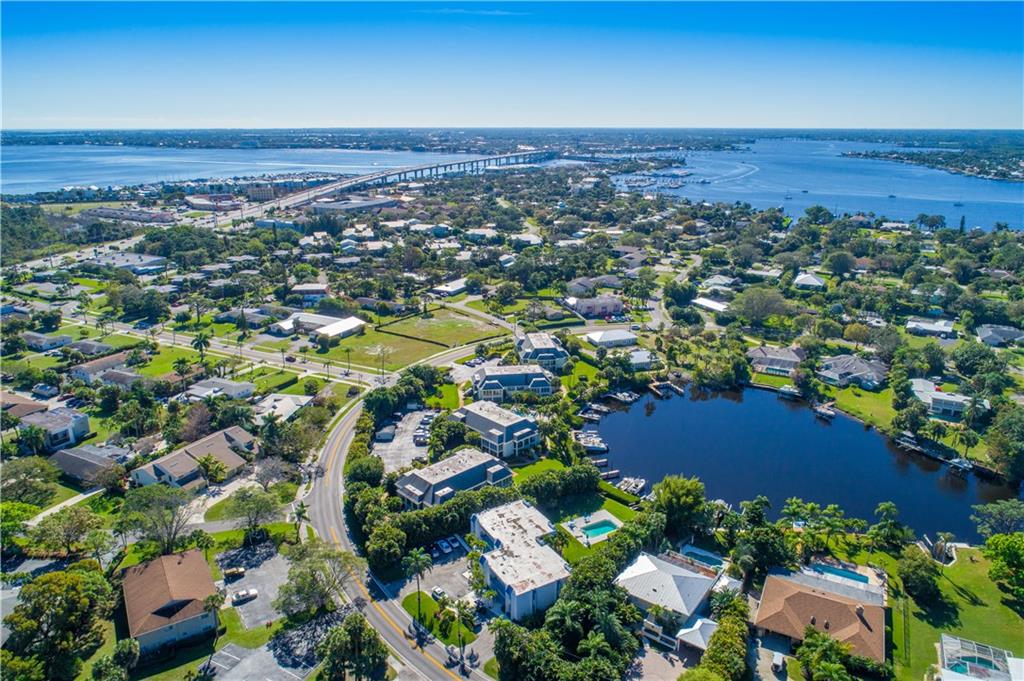 974 Northwest Spruce Ridge Drive, Unit 4 Stuart, FL 34994 - Photo 27 of 30 Gallery Image 27