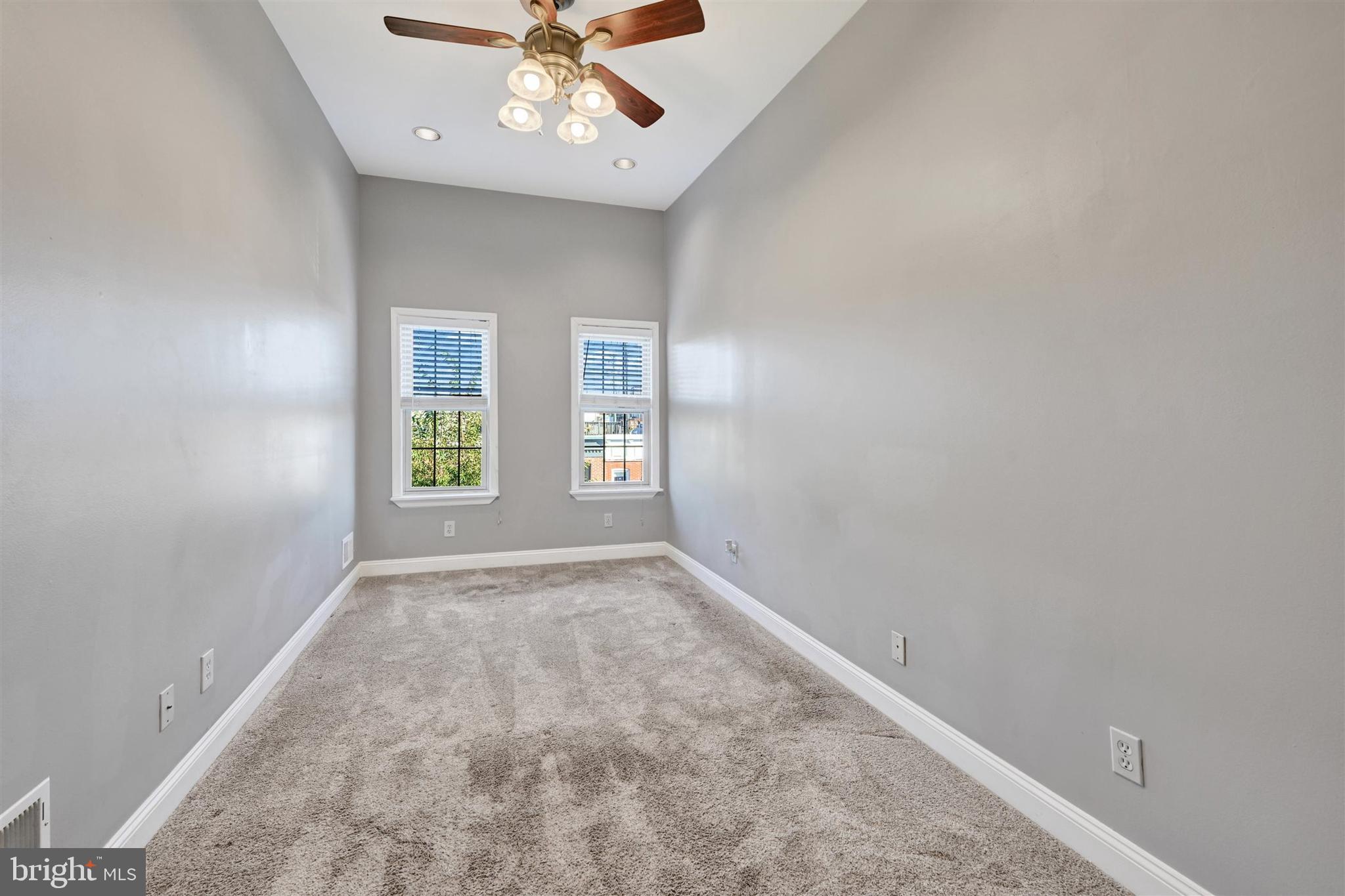 2527 Foster Avenue Baltimore, MD 21224 - Photo 23 of 35