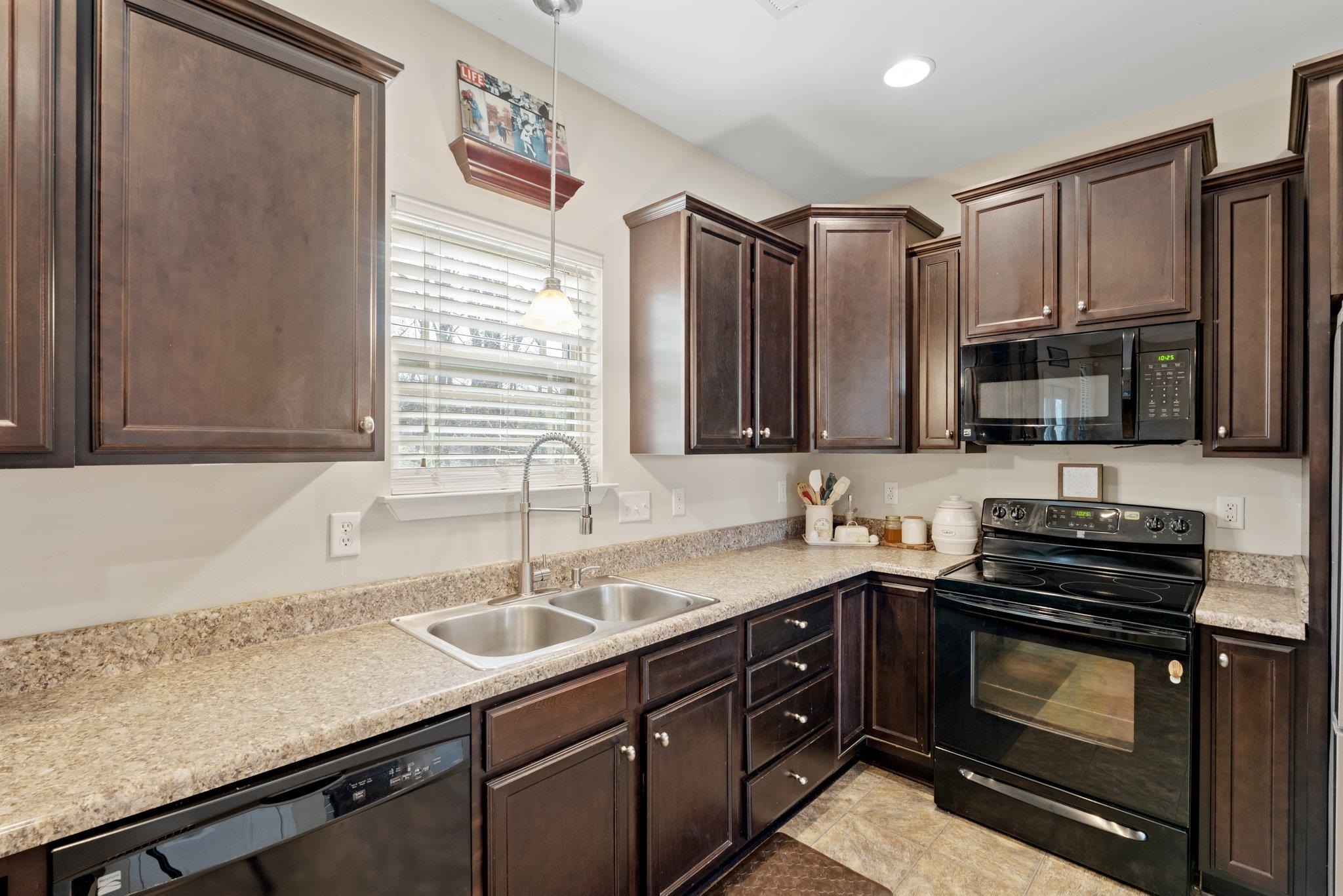 212 Dayside Court Greer, SC 29651 - Photo 22 of 46