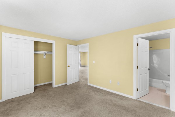 283 Privilege Street, Unit 4 Woonsocket, RI 02895 - Photo 12 of 23 Gallery Image 12